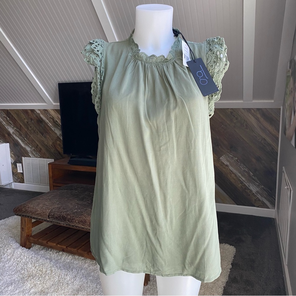 gibsonlook Eyelet Trim Woven Top in Sage Brush